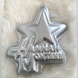Walt Disney Hannah Montana Wilton Aluminum Cake Pan